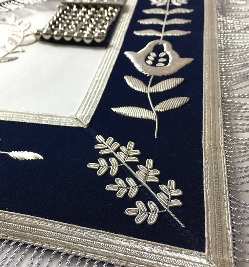 Past Master Blue Lodge Apron – White & Navy Blue Velvet – detail 2
