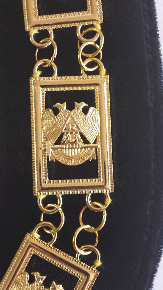 32nd Degree Scottish Rite Chain Collar – Gold Plated on Black Velvet – detail 2