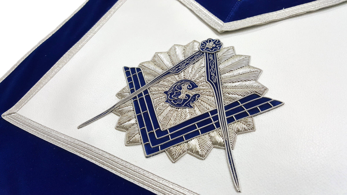 Master Mason Blue Lodge Apron – Royal Blue Velvet – detail 2