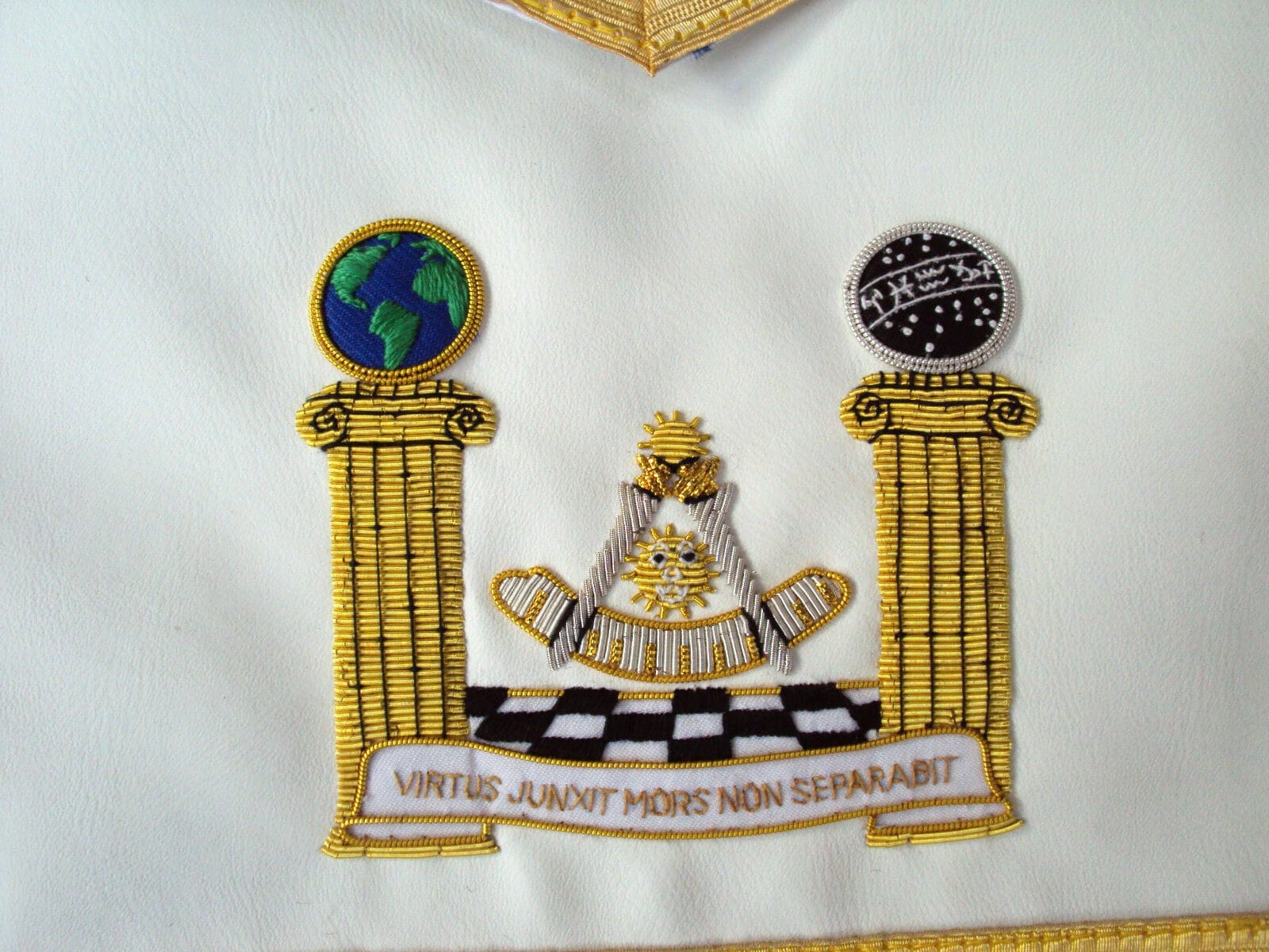 RIAZ IMPEX MASONIC REGALIA HAND EMBROIDERED MASONIC CUSTOM PAST MASTER APRON  GOLD BEST QUALITY